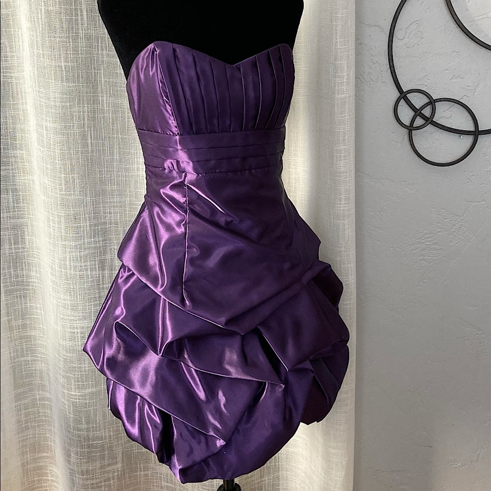 Jessica McClintock Sleeveless Dress